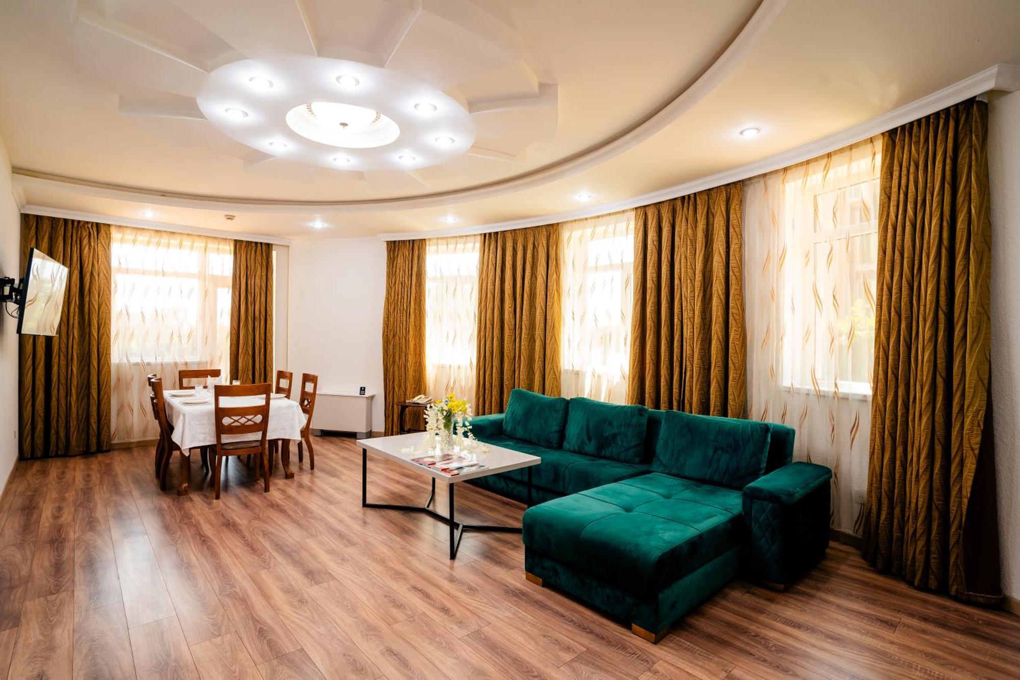 Panorama Villa Lux Hotel Baku Exterior photo